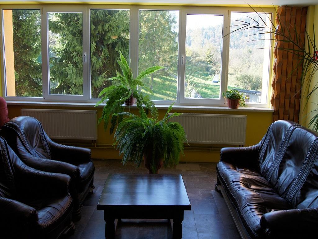 Отель Korona Sanatorium Uzdrowiskowe Мушина Экстерьер фото